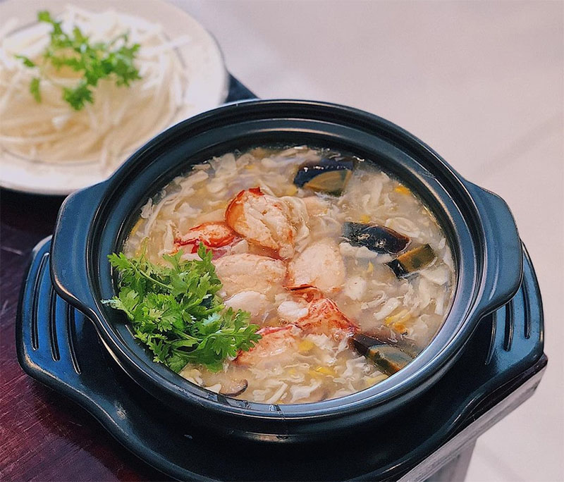 Thịt ghẹ biển nấu súp