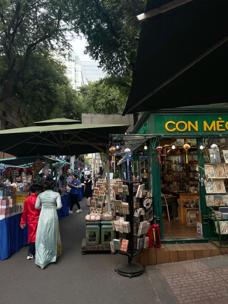 Không gian văn hóa tại đường sách Sài Gòn dịp Tết